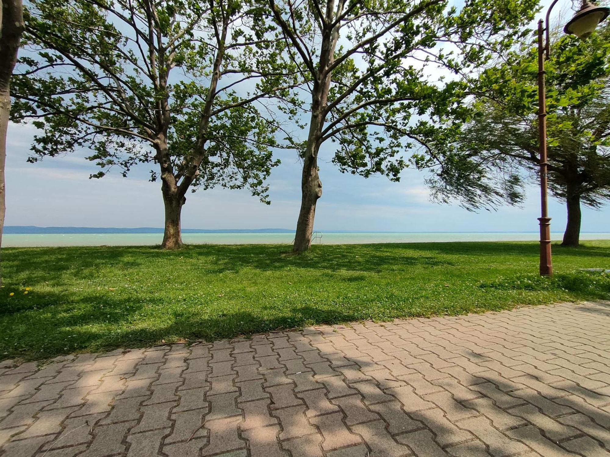 Villa Csatang Vendeghaz à Siófok Extérieur photo